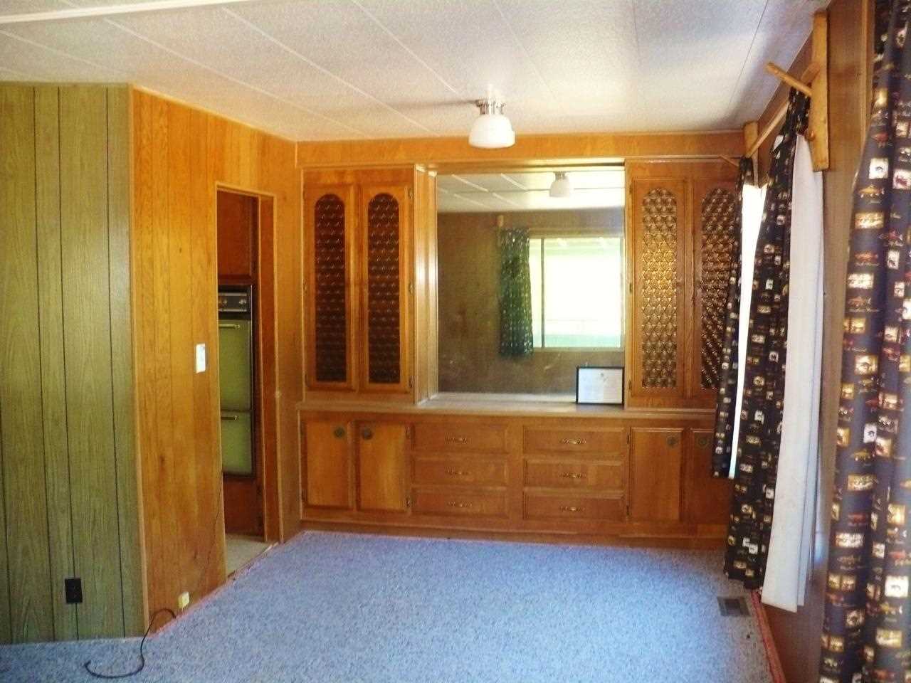 4594 Julius Dr - Photo 4