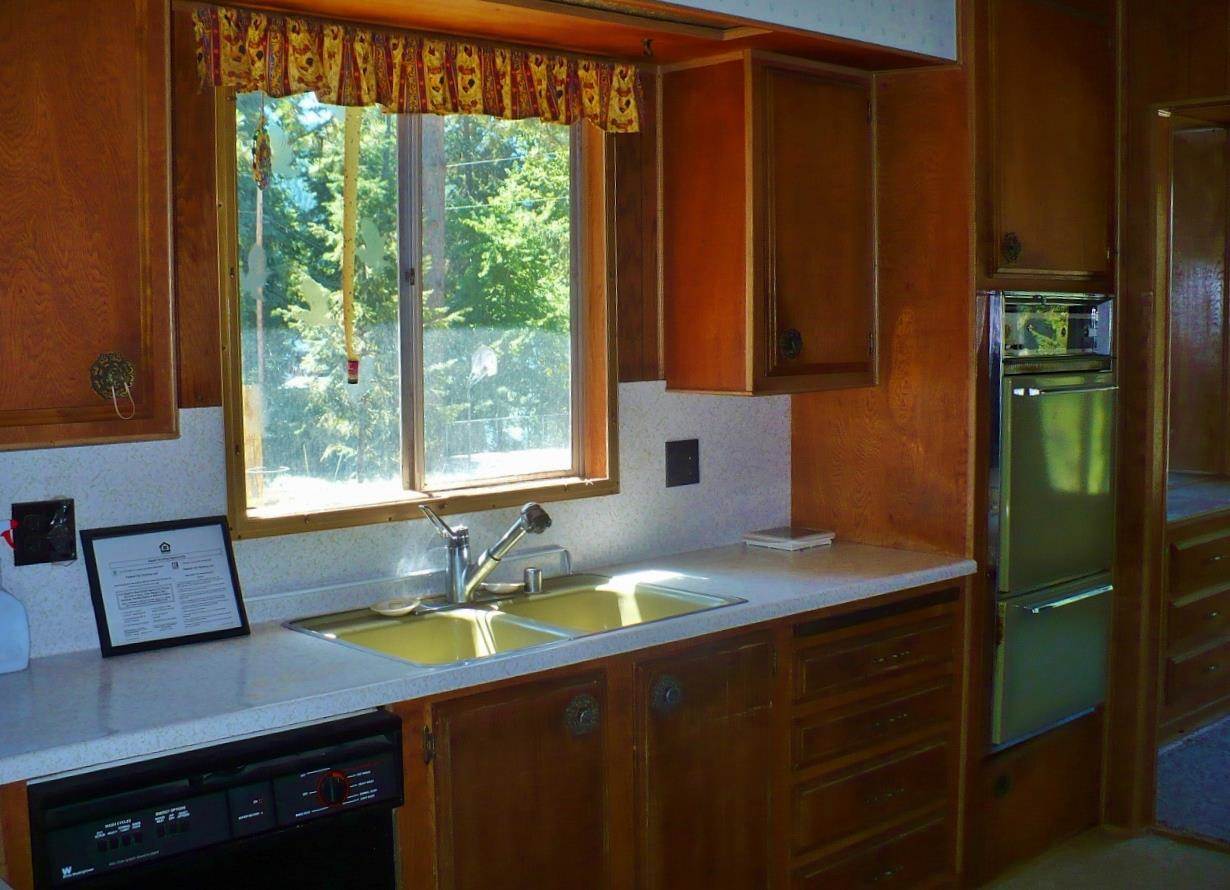 4594 Julius Dr - Photo 5