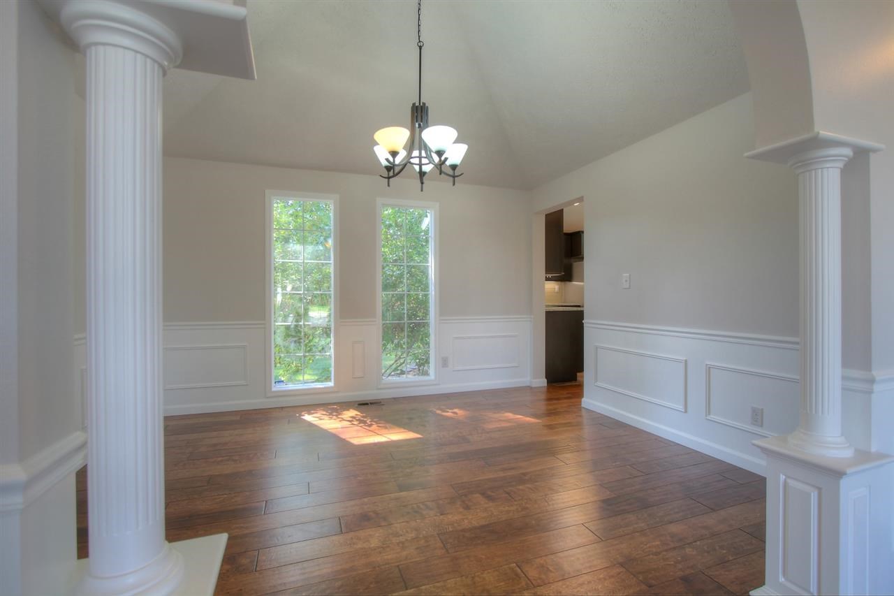 6911 N Mossy Rock Ct - Photo 5