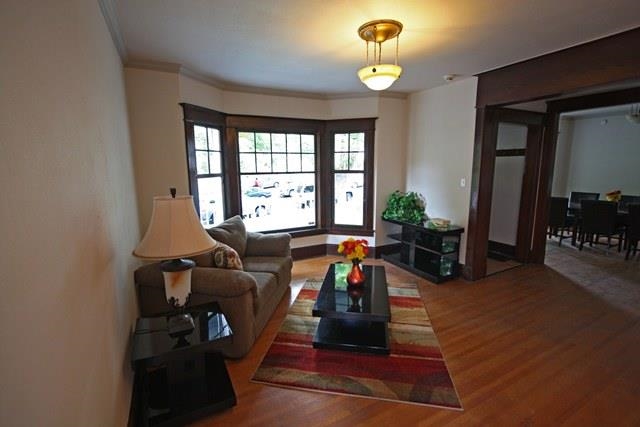 1035 W 10th Ave - Photo 19