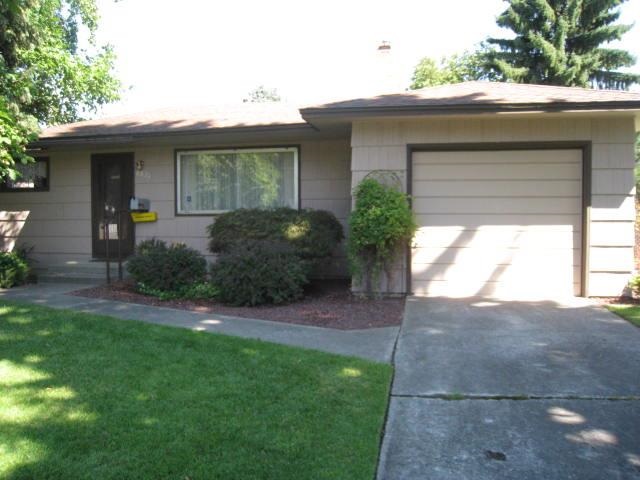 8621 E Knox Ave - Photo 1