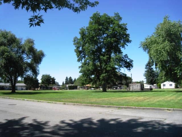 8621 E Knox Ave - Photo 20