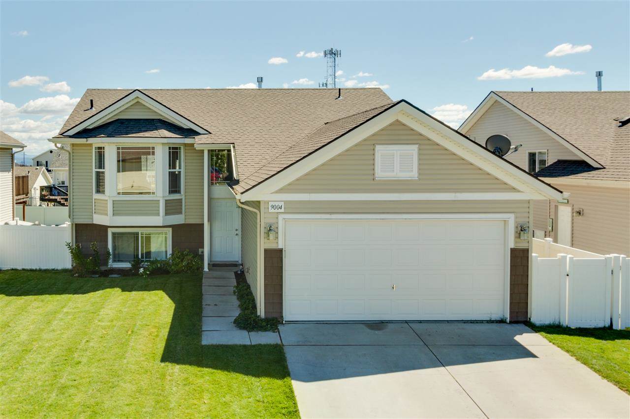 9004 N Oak St - Photo 1