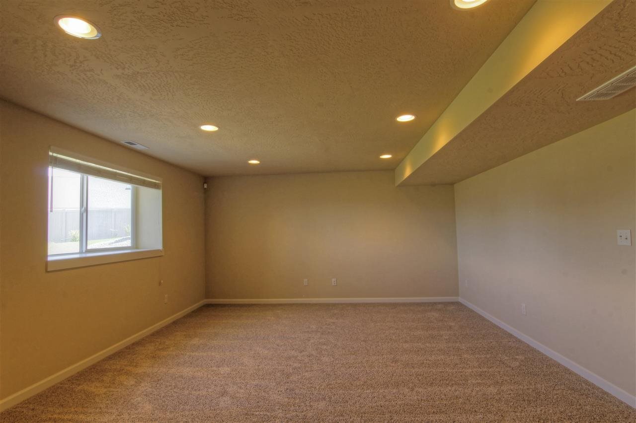 5503 S Oakridge - Photo 16