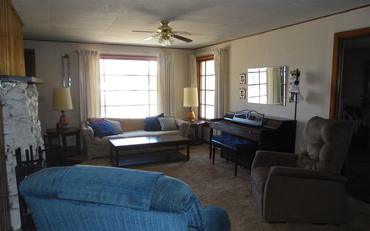 519 W 3rd St - Photo 9