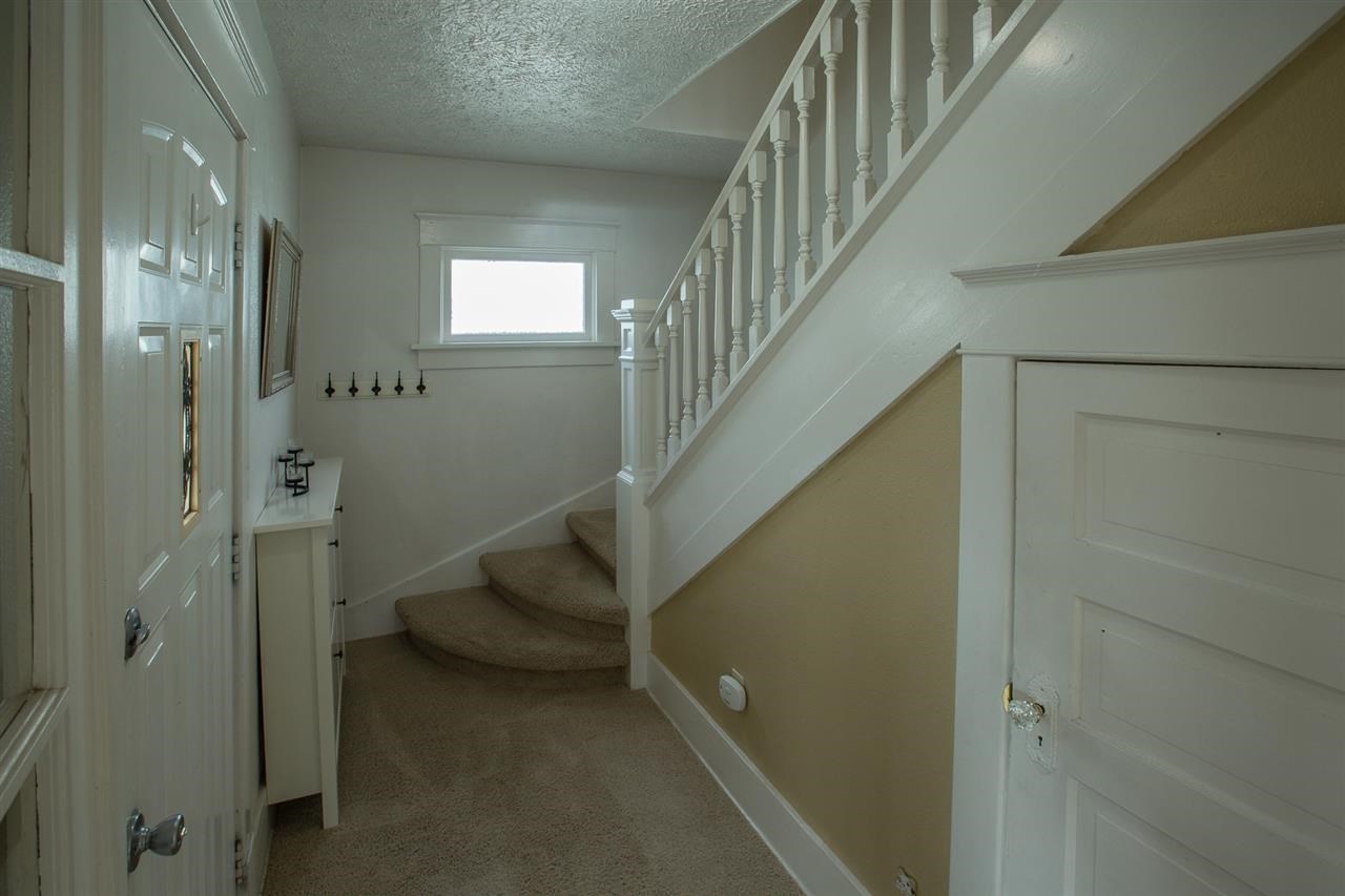 304 W Knox Ave - Photo 4