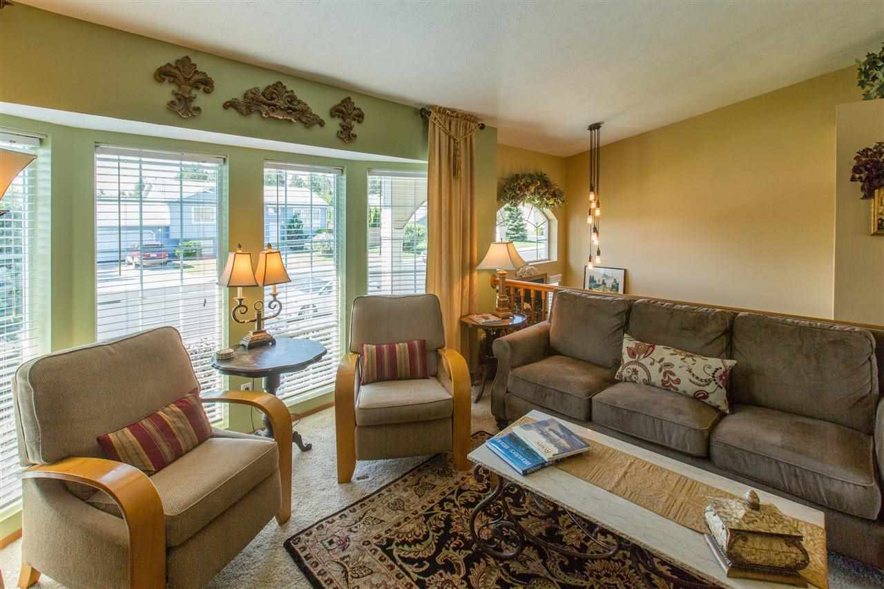 509 E Ballard - Photo 3