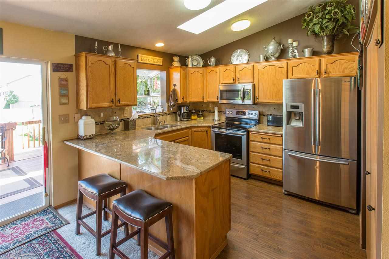 509 E Ballard - Photo 4