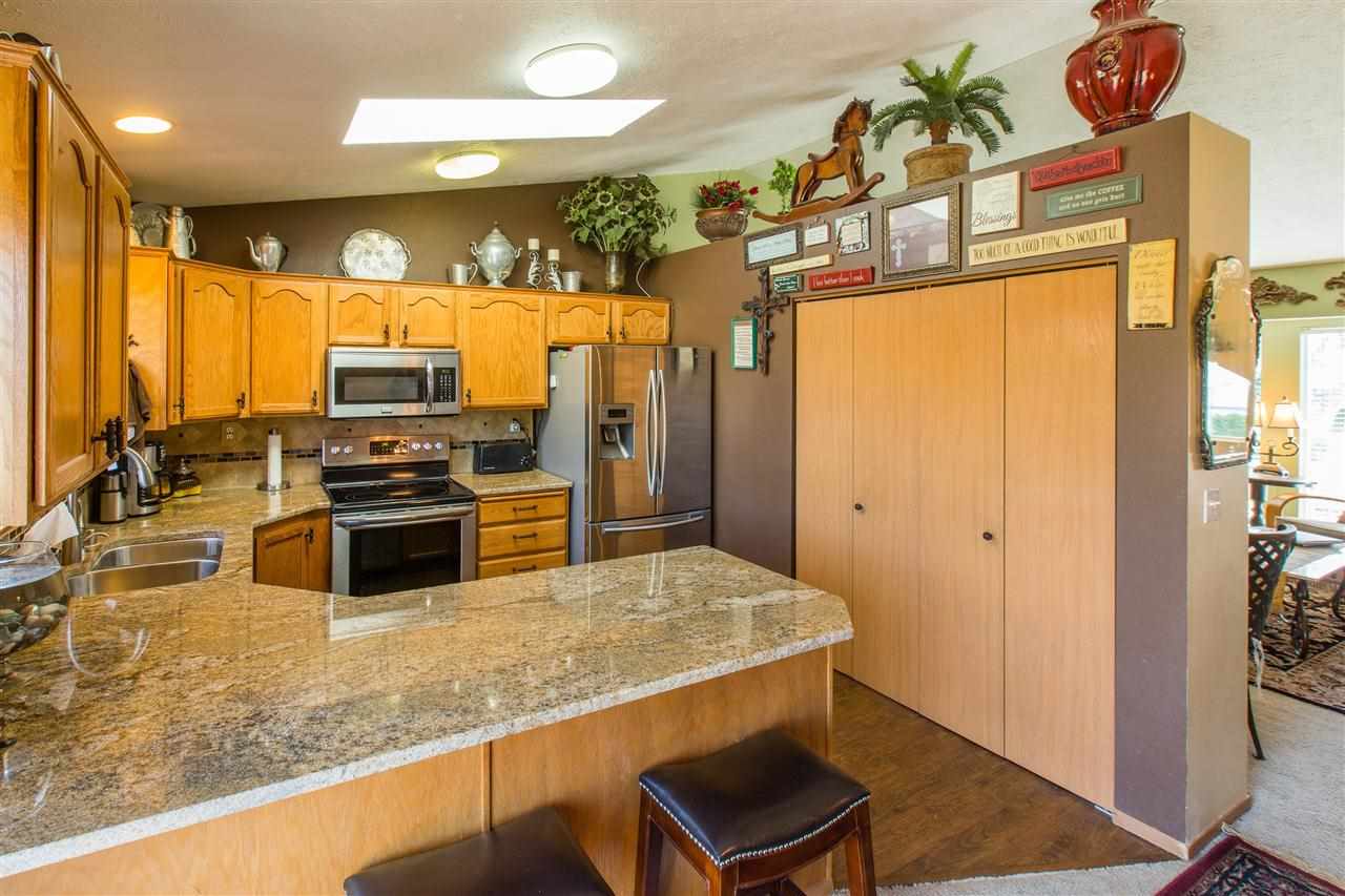 509 E Ballard - Photo 5