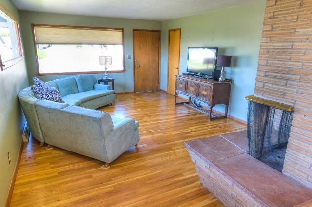 5821 N Moore St - Photo 3