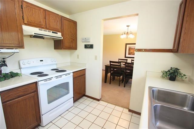 8408 White Rd - Photo 3