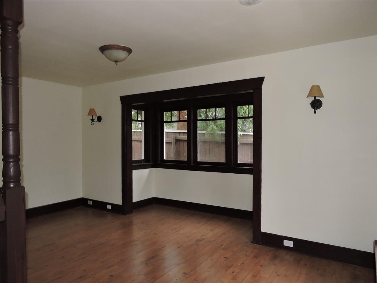2908 E 17TH - Photo 4