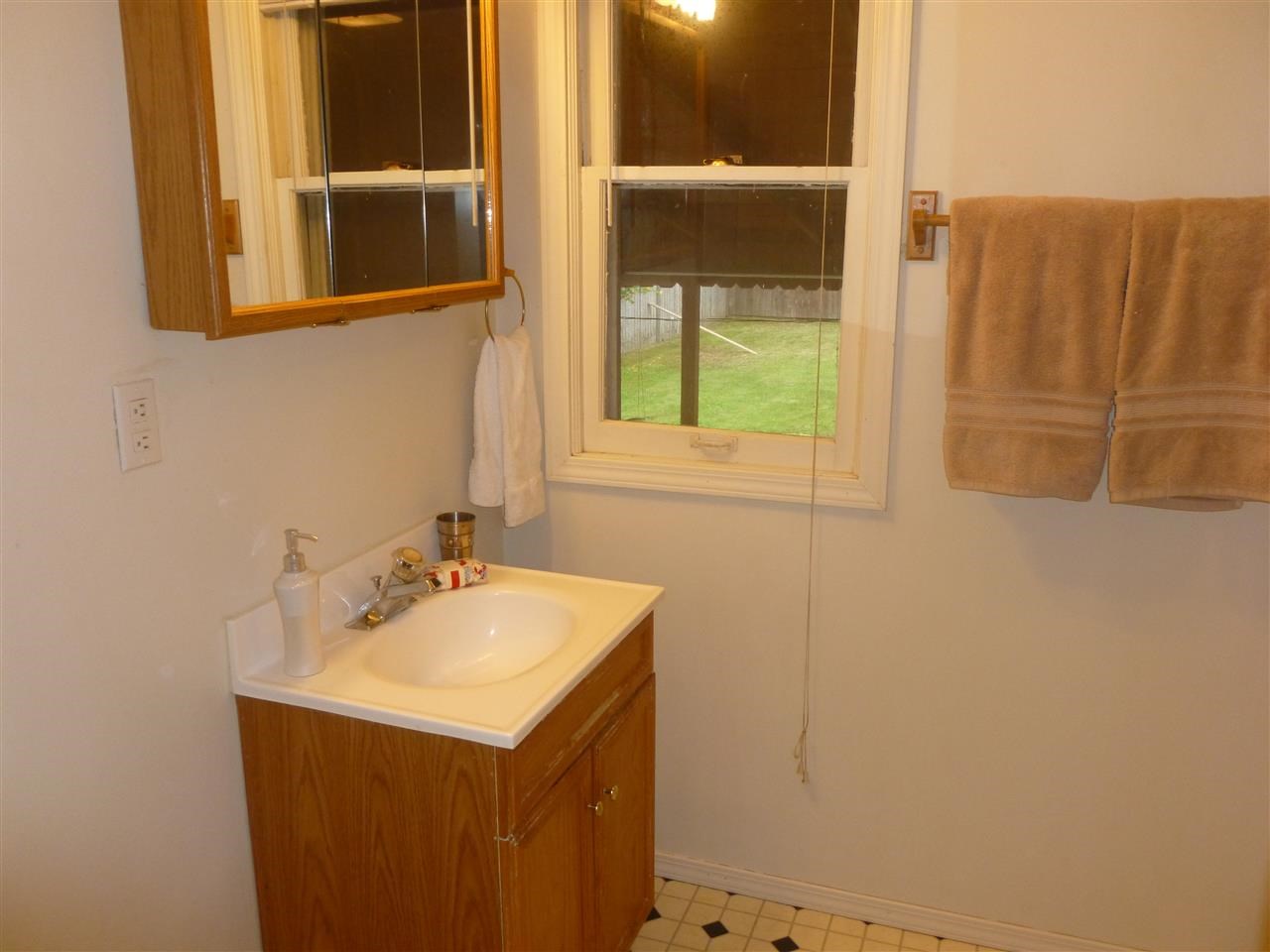 3220 S Division St - Photo 14