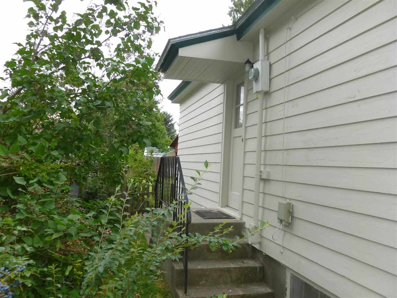 3220 S Division St - Photo 16