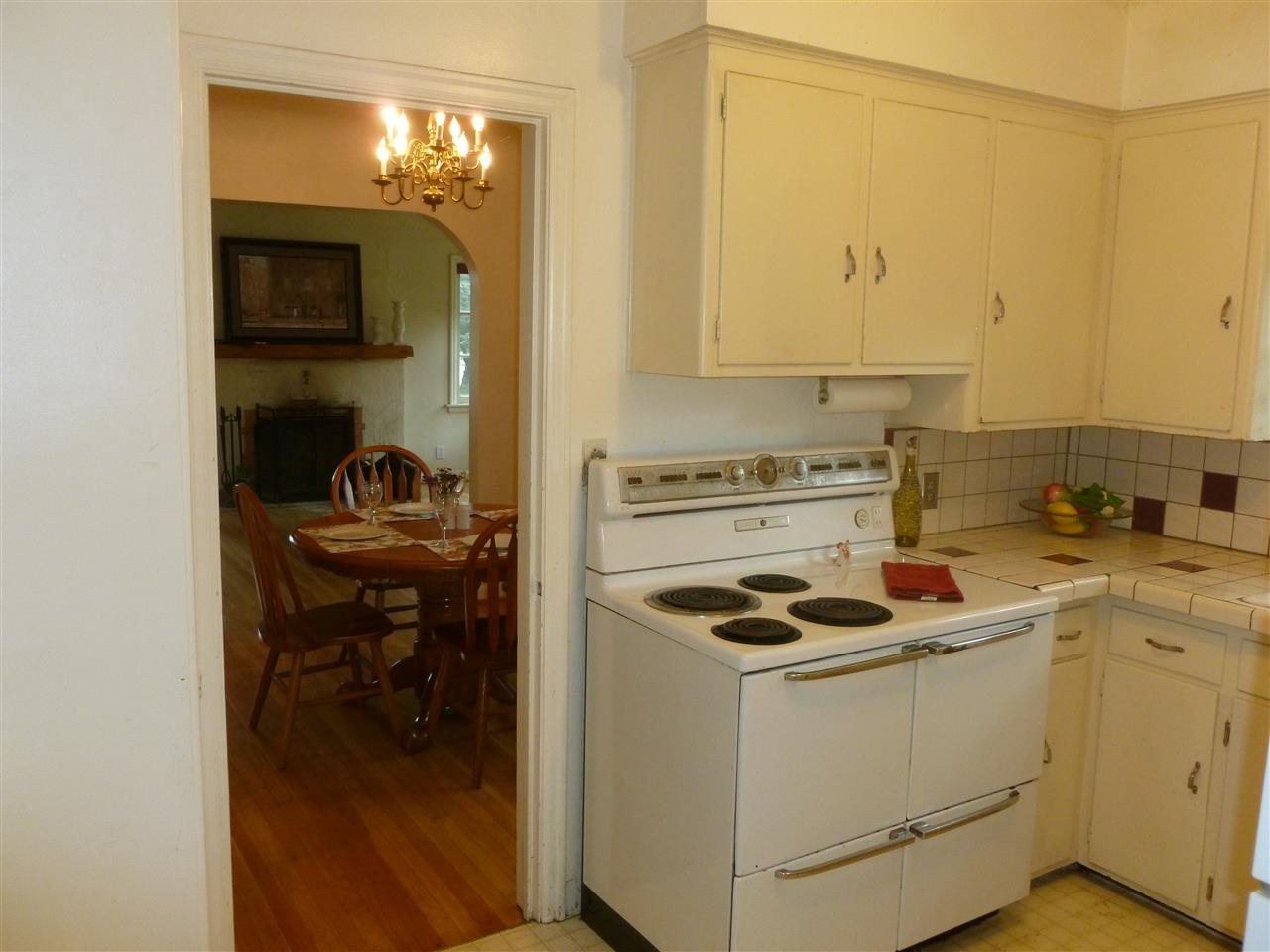 3220 S Division St - Photo 8