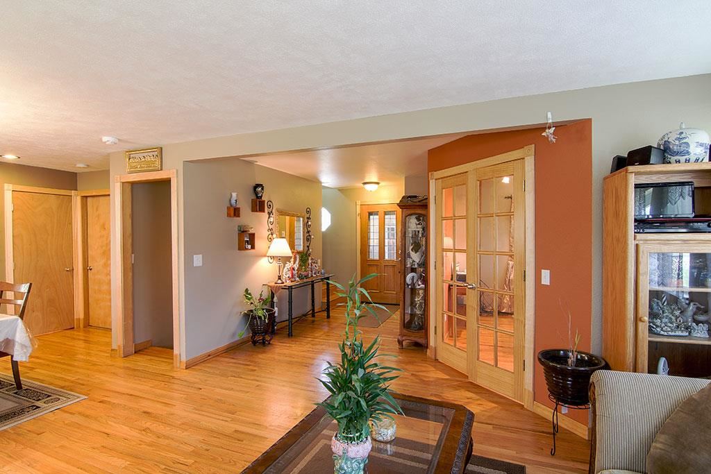 5018 E 18th Court - Photo 3