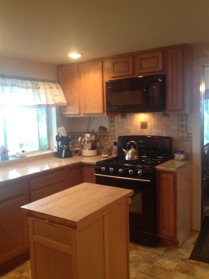 645 W Broadway - Photo 4
