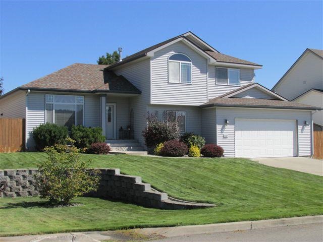 13907 E 31st Ave - Photo 1