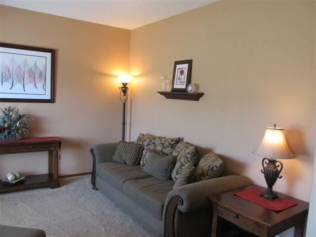 13907 E 31st Ave - Photo 3