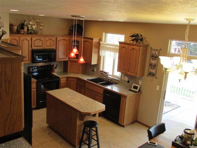 13907 E 31st Ave - Photo 4