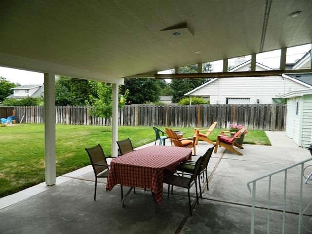918 E 35th Ave - Photo 14