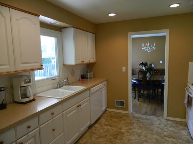 918 E 35th Ave - Photo 5