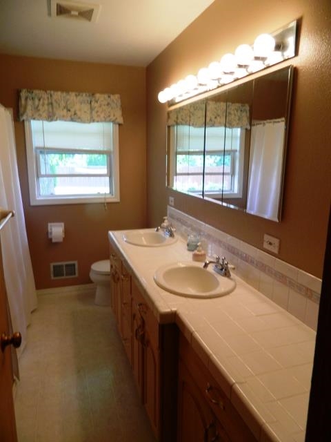 918 E 35th Ave - Photo 10