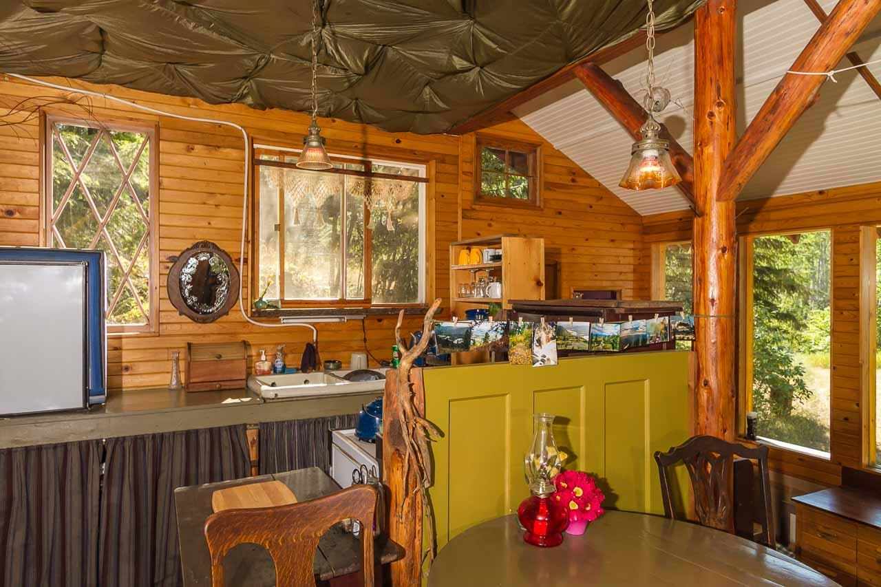 2584 Bridgeman-Rettinger Rd - Photo 6