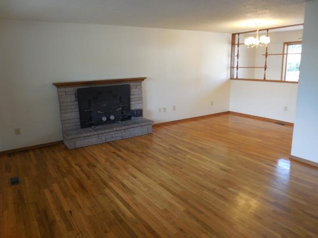 1611 E Rowan Ave - Photo 4