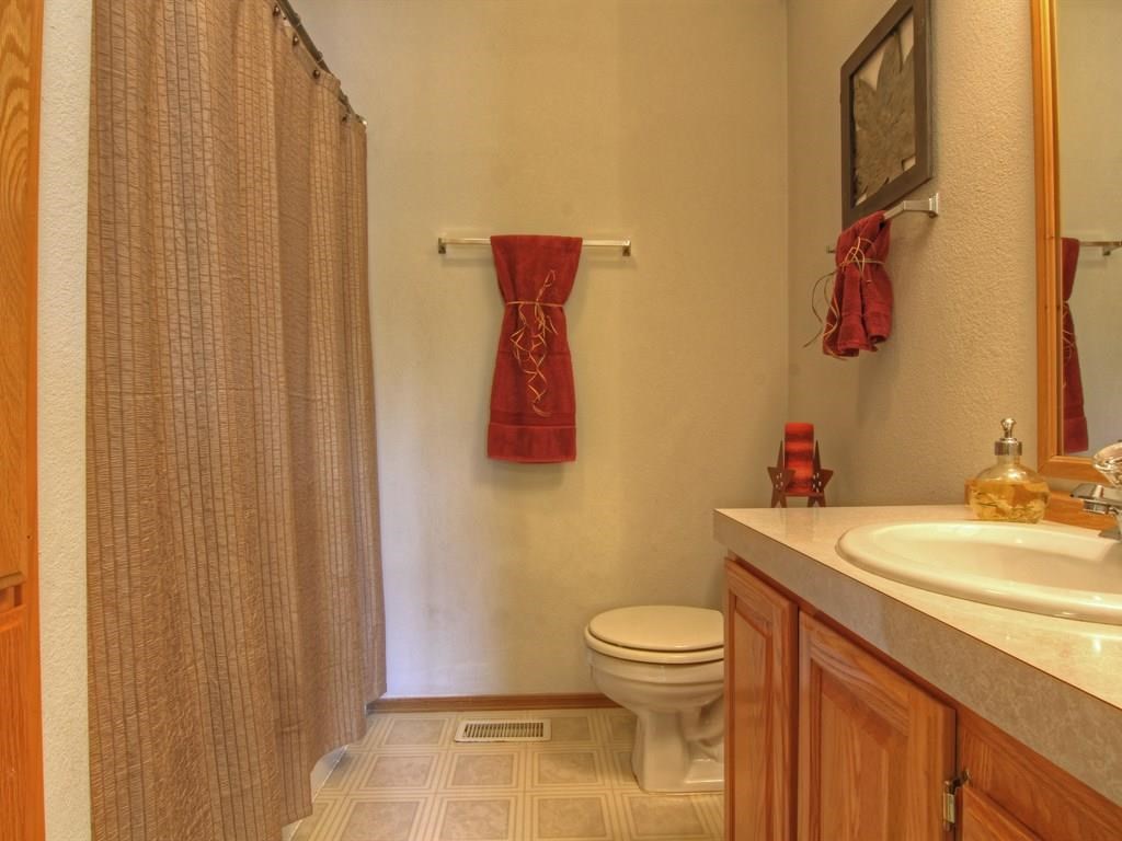 17312 E 3rd Ave - Photo 14