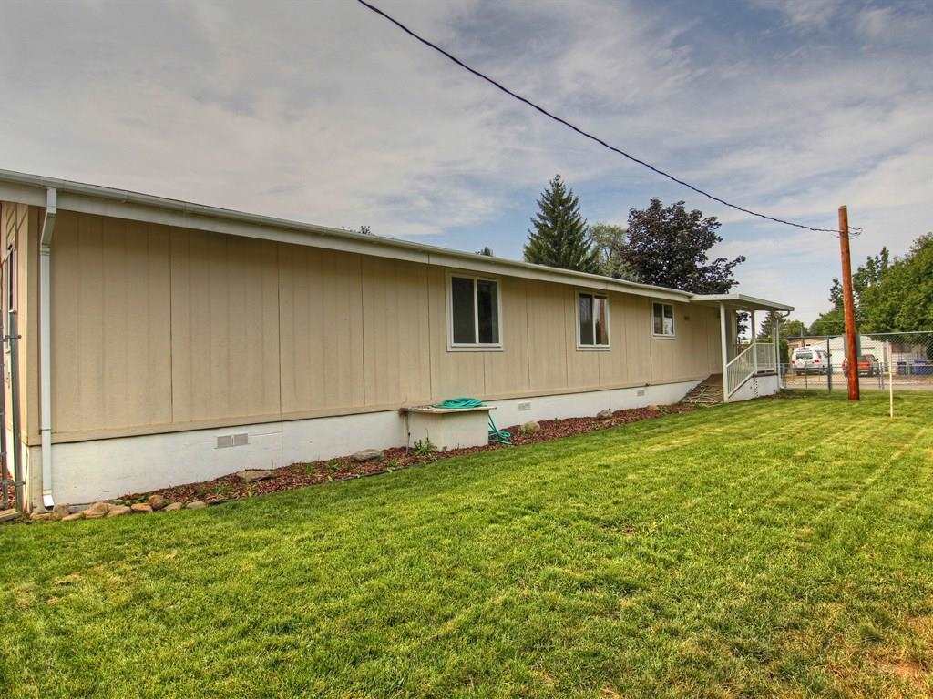 17312 E 3rd Ave - Photo 18