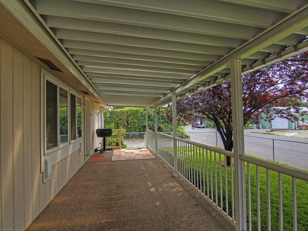 17312 E 3rd Ave - Photo 4