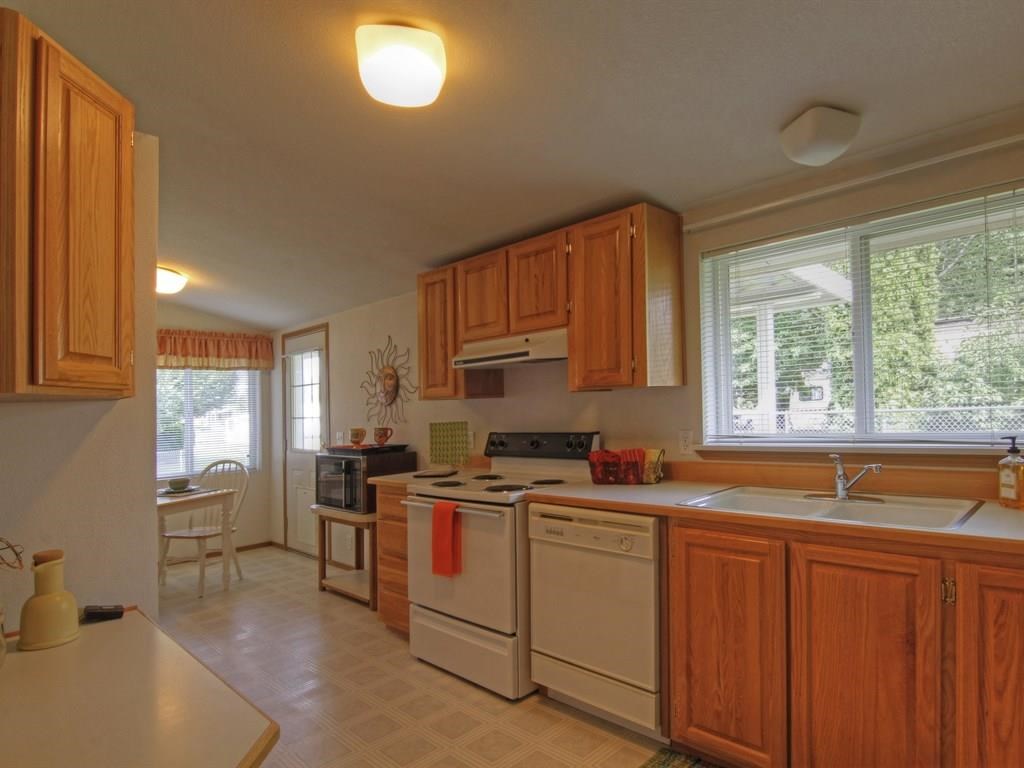 17312 E 3rd Ave - Photo 8