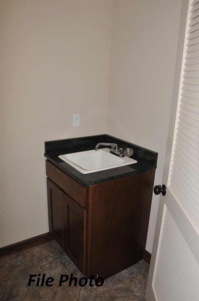 1513 McKenzie River St - Photo 13