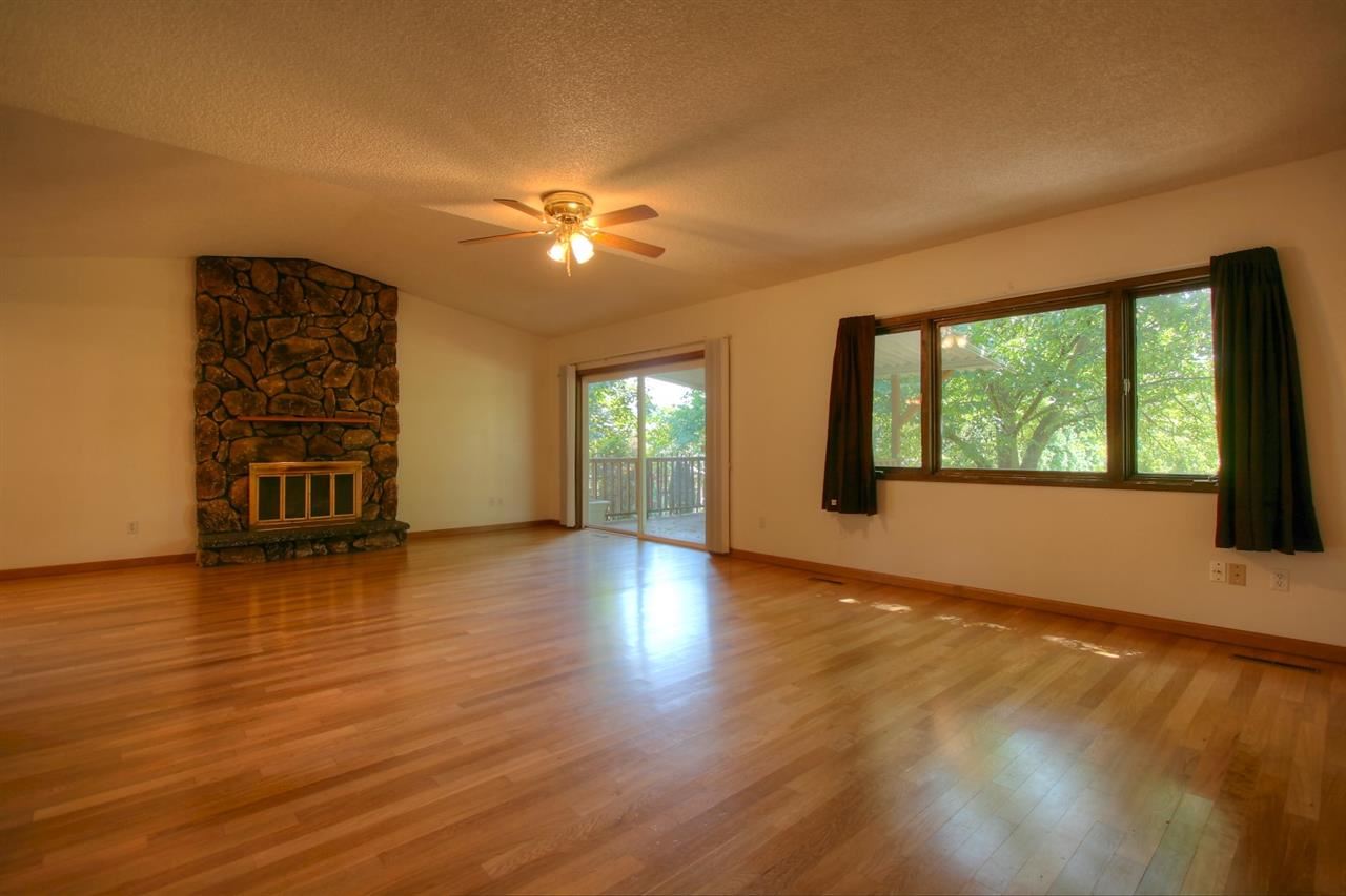 2704 E 40th Ave - Photo 4