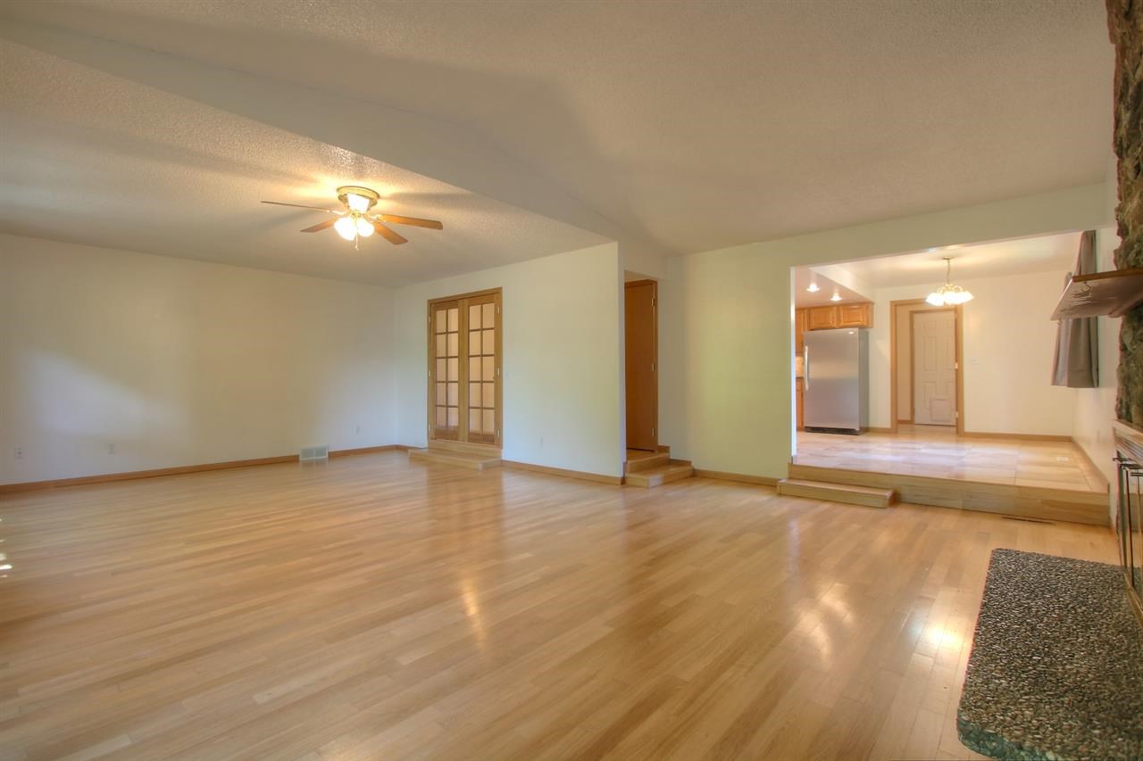2704 E 40th Ave - Photo 6