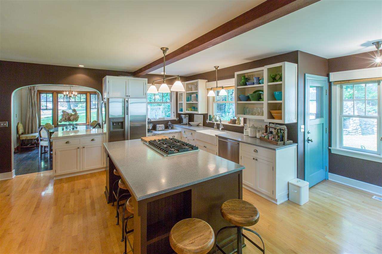 825 E Syringa Rd - Photo 4