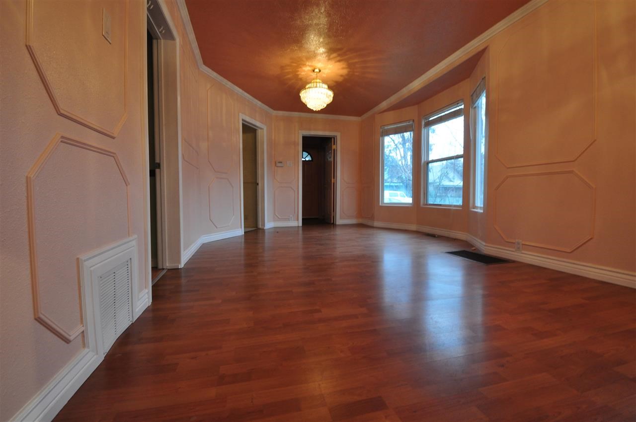 2403 W Sharp - Photo 18