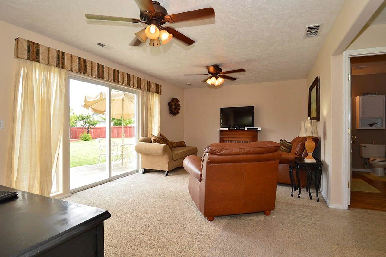 18615 E 9th Ct - Photo 3