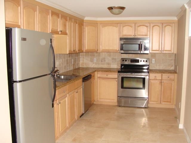1116 S Madison St - Photo 5