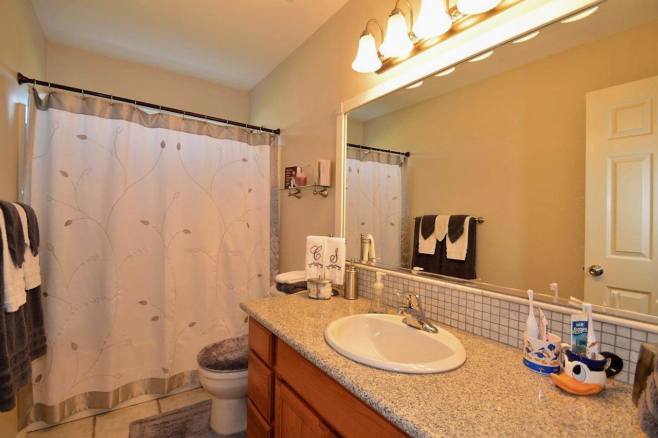 8008 N NATHAN - Photo 7