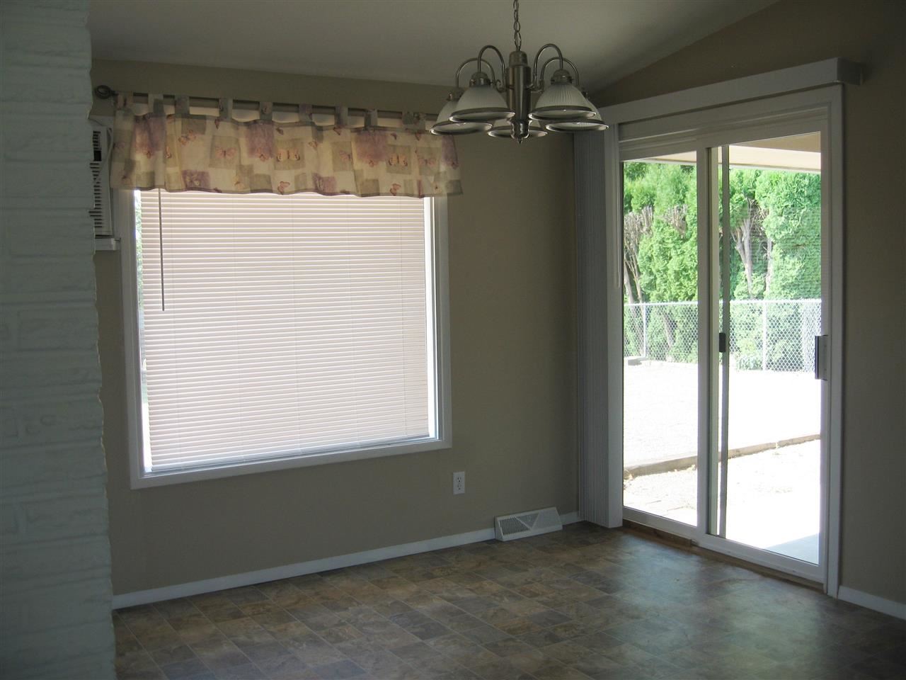 10510 E Balfour Ct - Photo 5