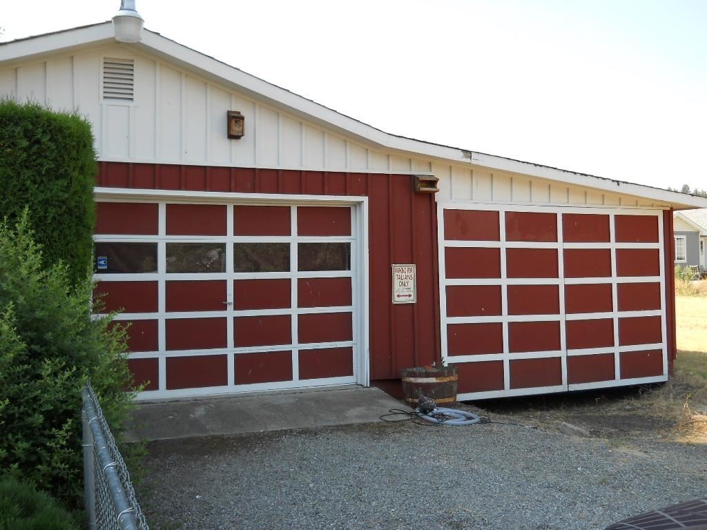 18208 E 4th Ave - Photo 12