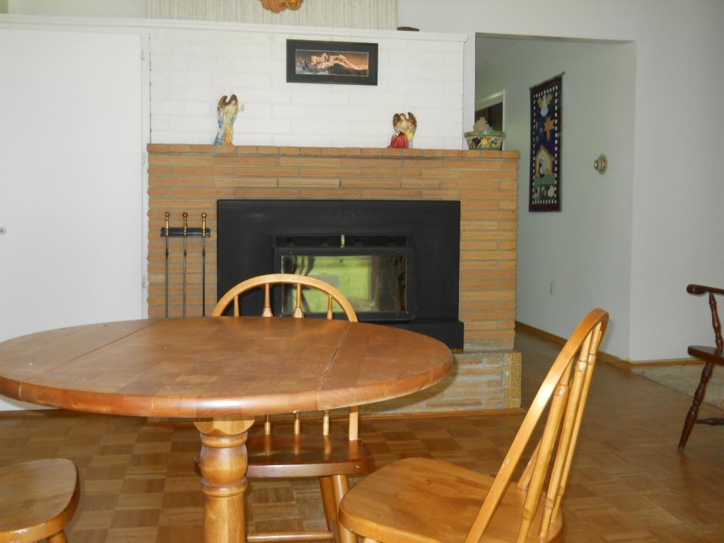 18208 E 4th Ave - Photo 4