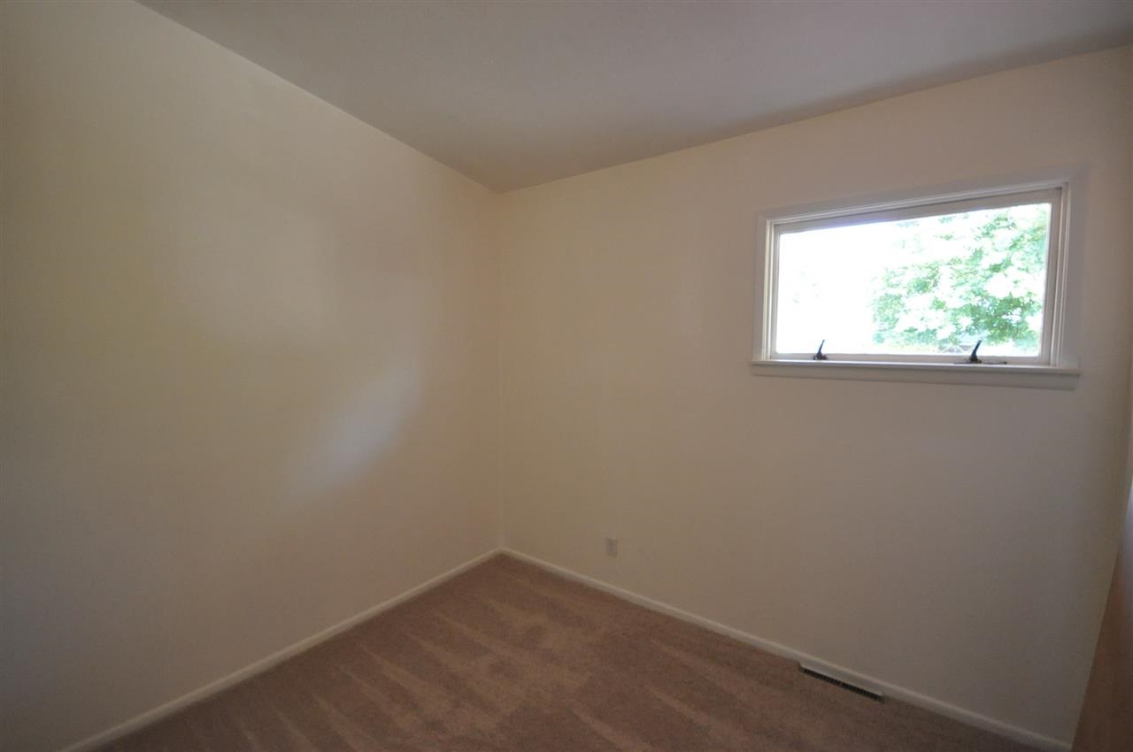 6722 N POST St - Photo 9