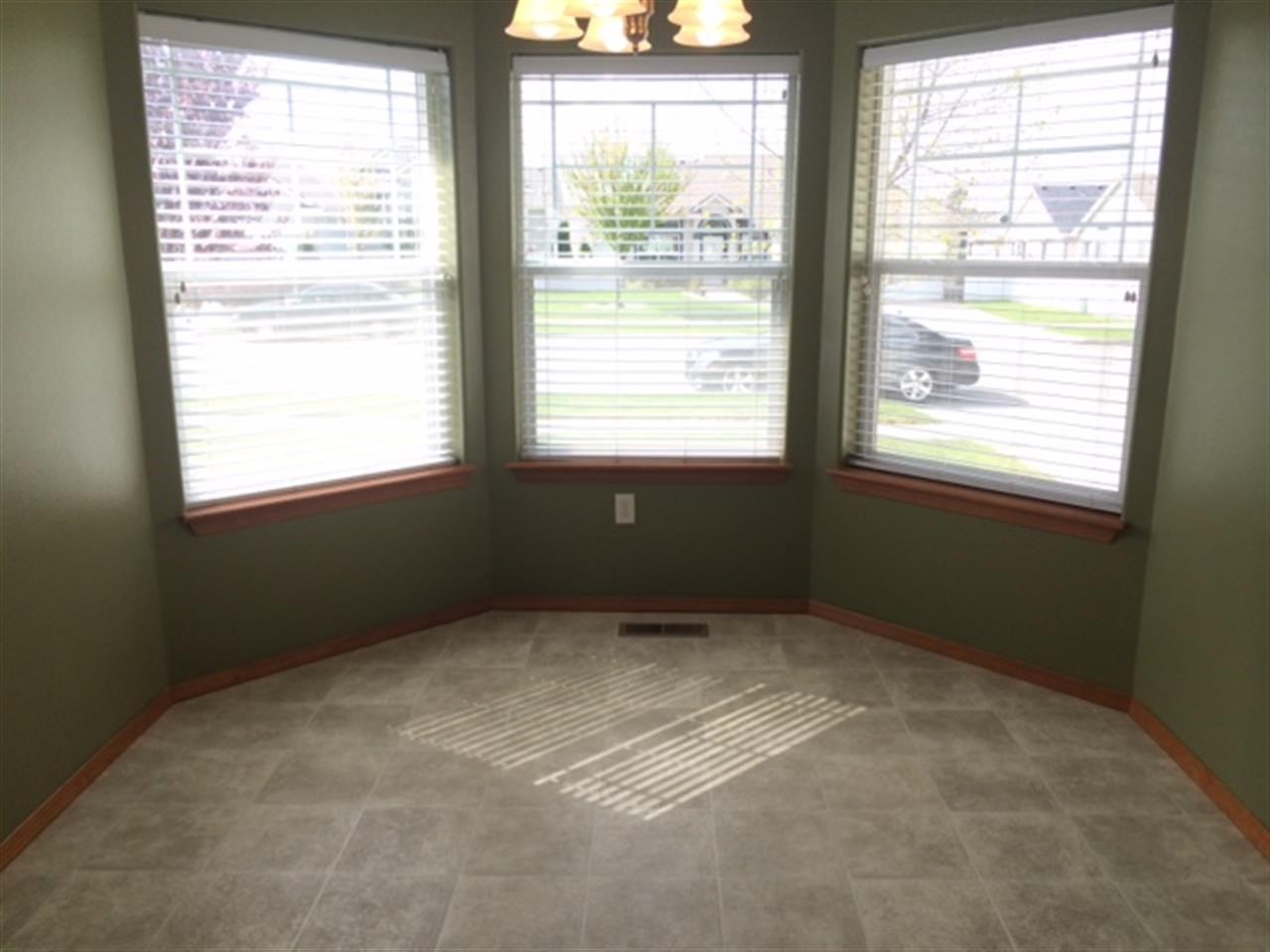 1718 W TIETON - Photo 3