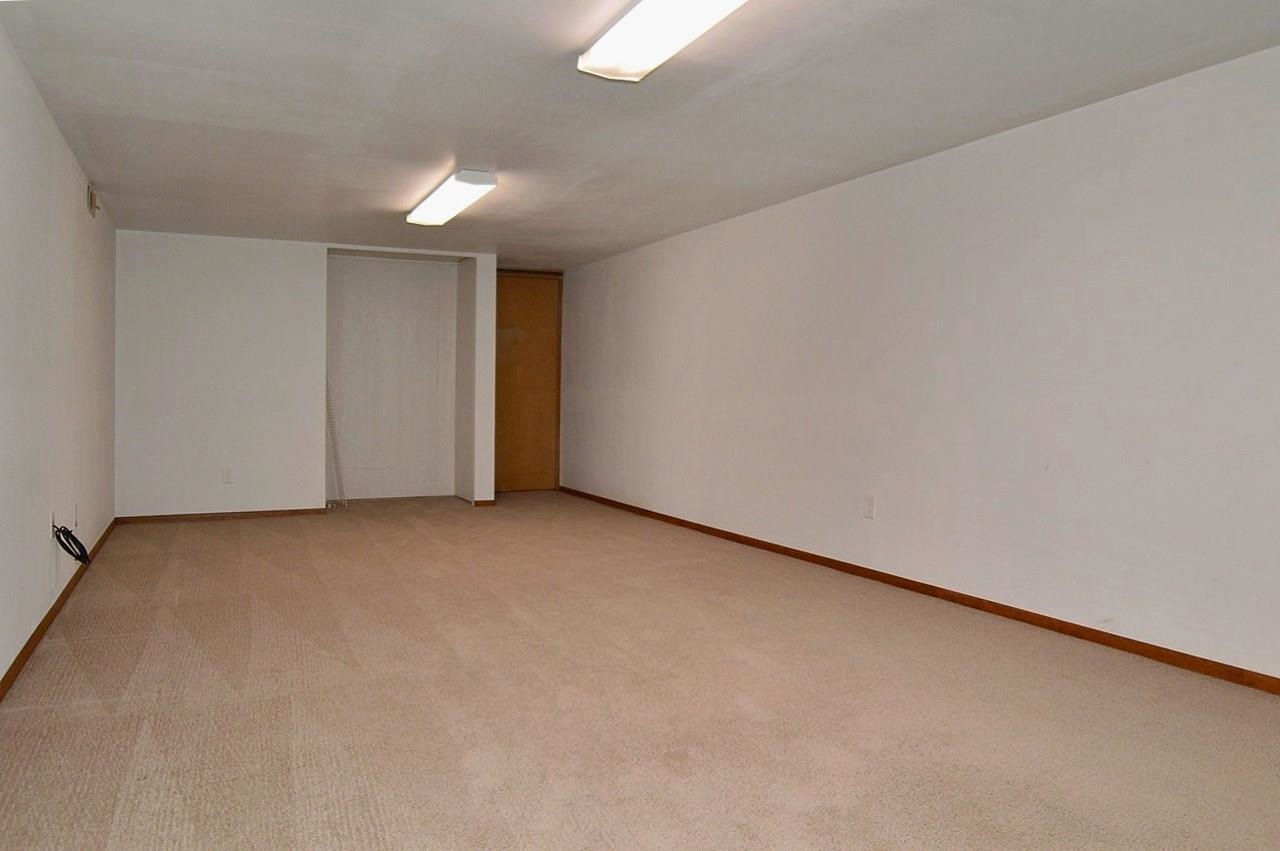 11919 E Grace - Photo 18