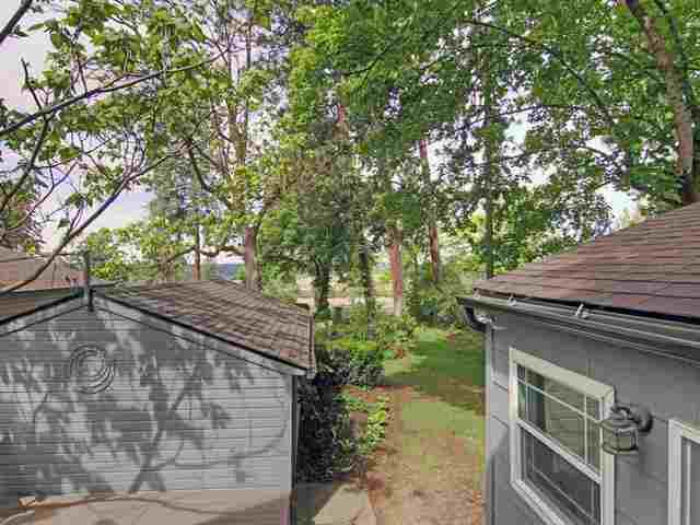 2320 S Jefferson St - Photo 13
