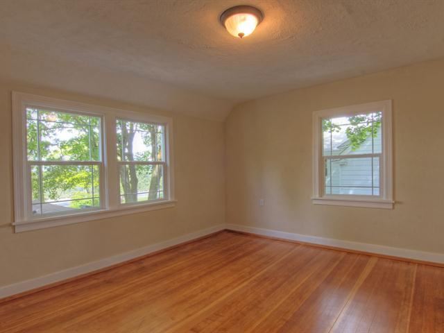 2320 S Jefferson St - Photo 14