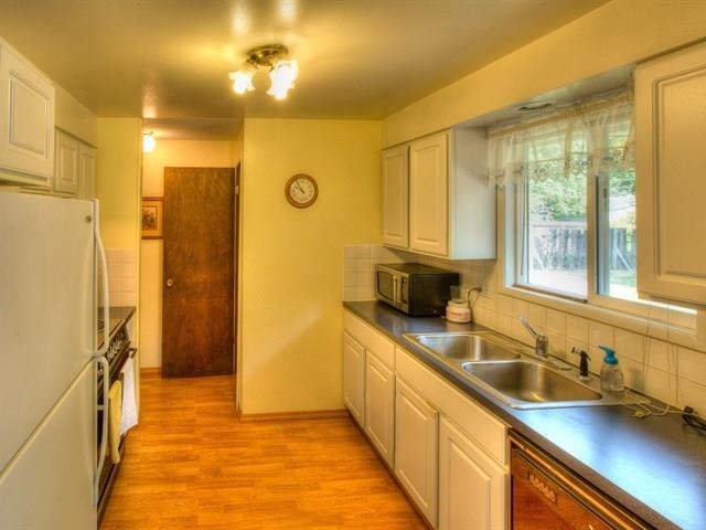 13007 E 29th Ave - Photo 8